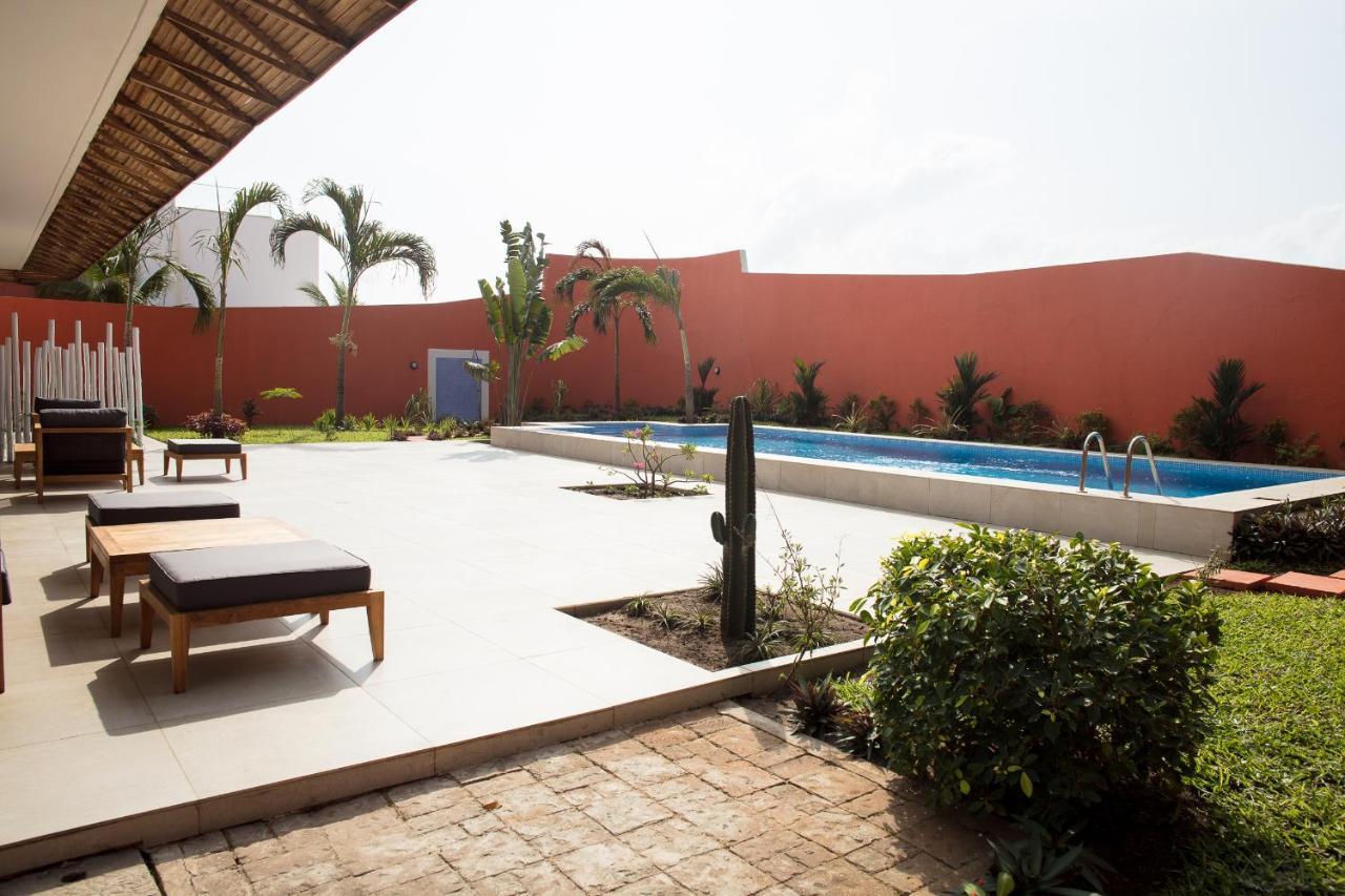 Hotel Maison Rouge Cotonou Exterior foto